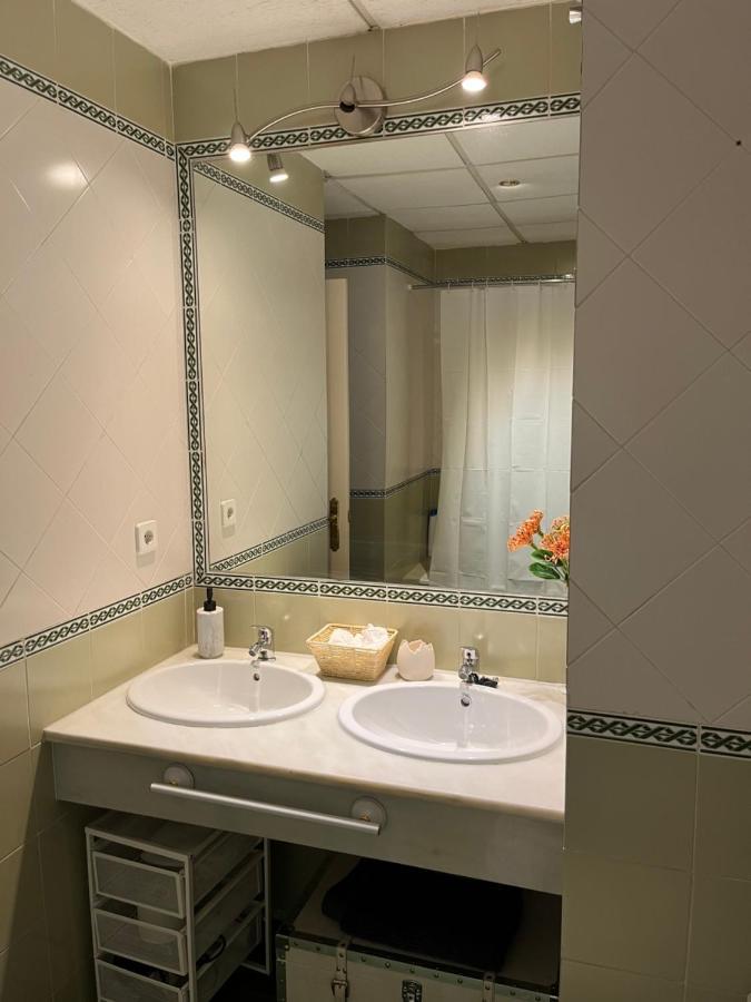Very Nice Apartament. City Center. Private Parking เซบีญา ภายนอก รูปภาพ