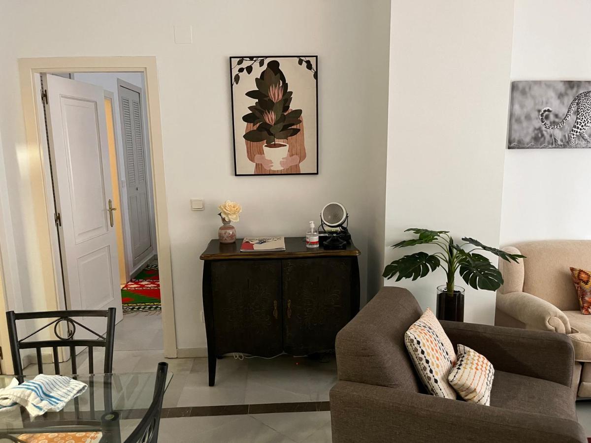 Very Nice Apartament. City Center. Private Parking เซบีญา ภายนอก รูปภาพ